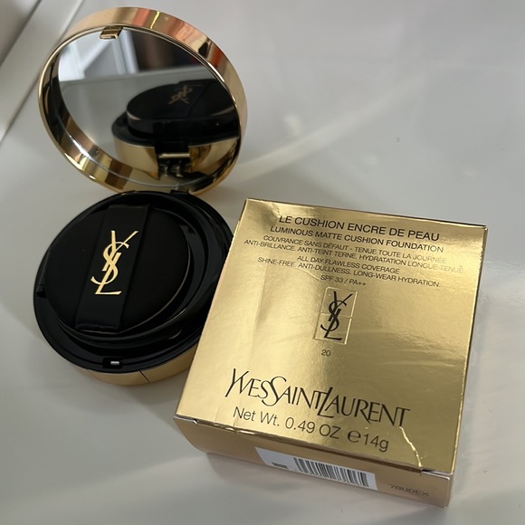 YSL cushion foundation - Picture 4 of 8